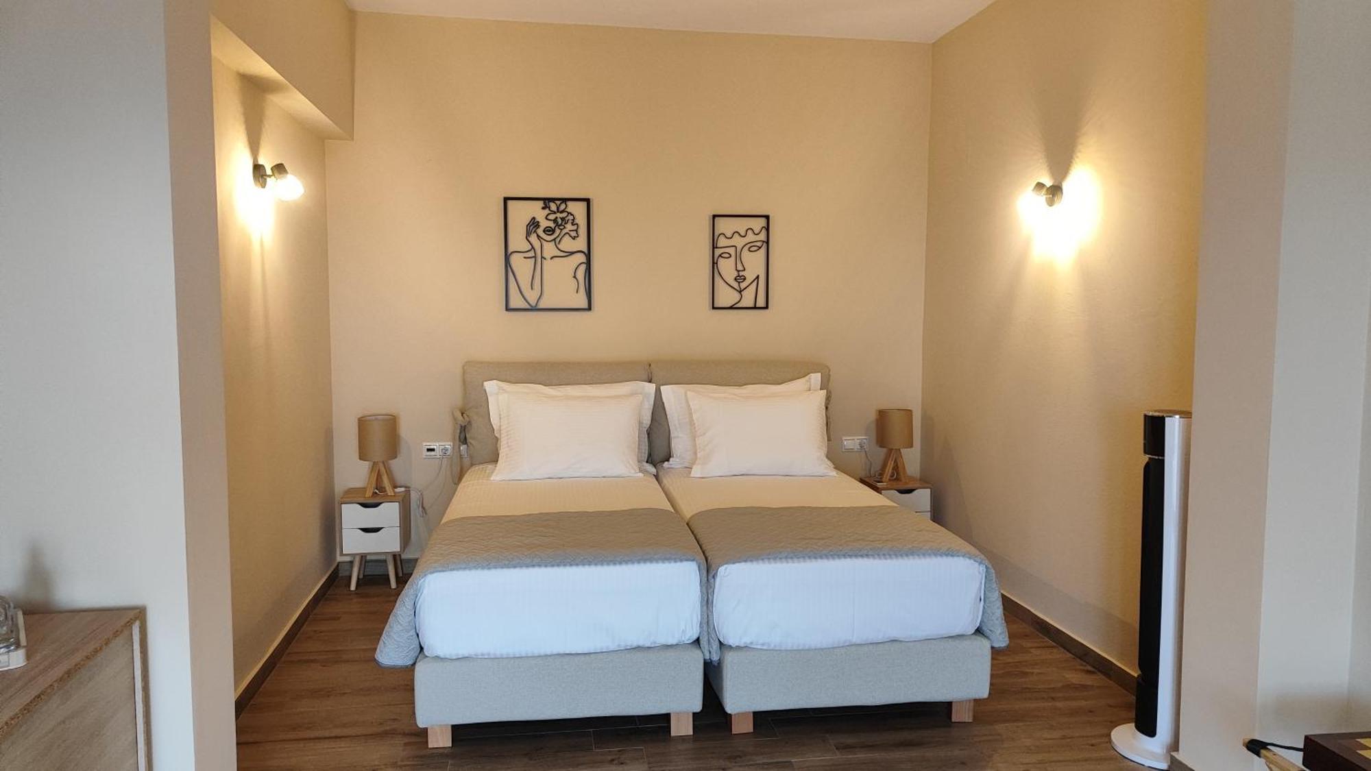 Sea Sand And Sun Beachfront Holidy Apartment Pigianos Kampos  Exterior photo